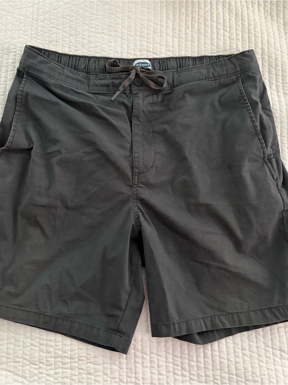 Old Navy Men's black khaki shorts